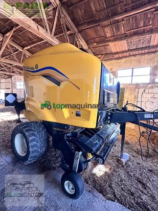 Empacadora gigant - New Holland - br 6090 / roll-bar 125