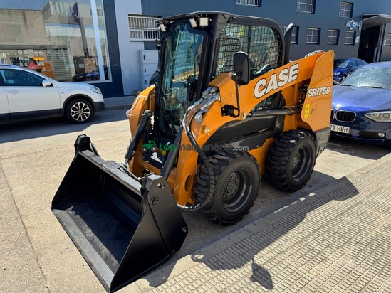 Minicargadora CASE SR175B