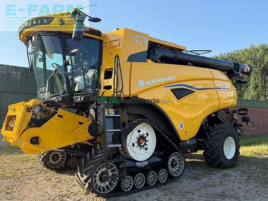 Cosechadora de Cereal - New Holland - cr9.90