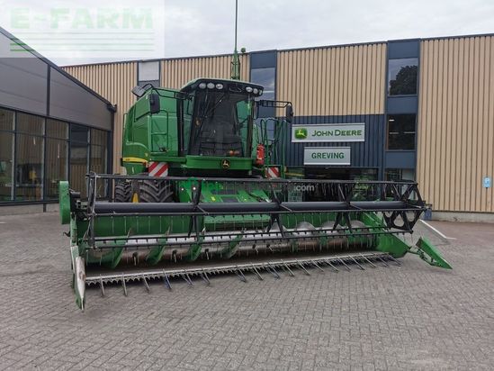 Cosechadora de Cereal - John Deere - t560