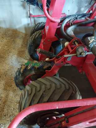 SEMBRADORA TANZI SEMINUEVA