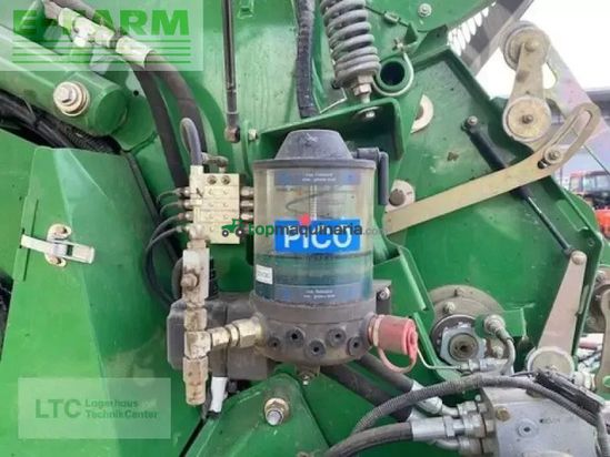 Empacadora gigant - John Deere - 960