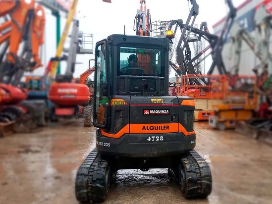 Miniexcavadora DEVELON DX50Z-7