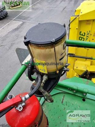 Cosechadora de Cereal - John Deere - 7400