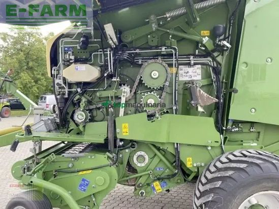 Empacadora gigant - Krone - comprima v 150 xc xtreme