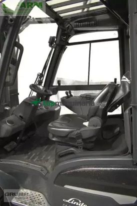 Elevadora - Linde - h 25 t 1202-01