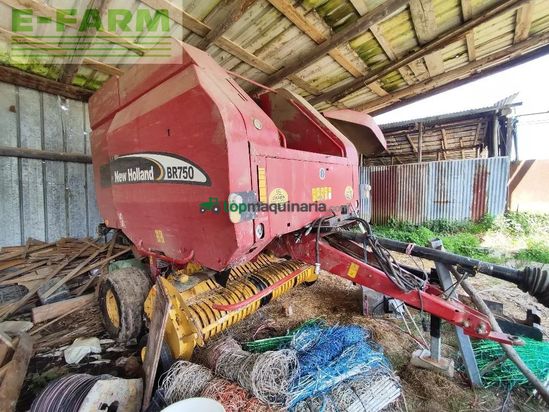 Empacadora gigant - New Holland - br 750
