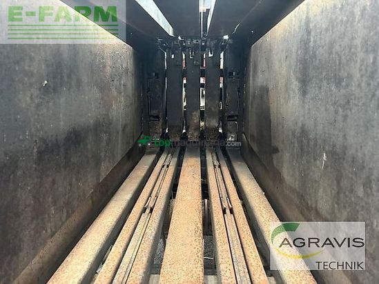 Empacadora gigant - New Holland - 4860