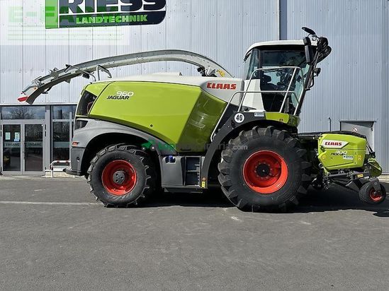 Cosechadora de Cereal - Claas - jaguar 960 502 + pu 300 profi contour