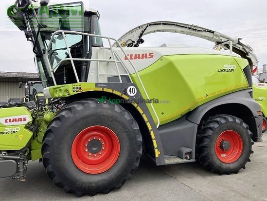 Cosechadora de Cereal - Claas - jaguar 960 + pu 300