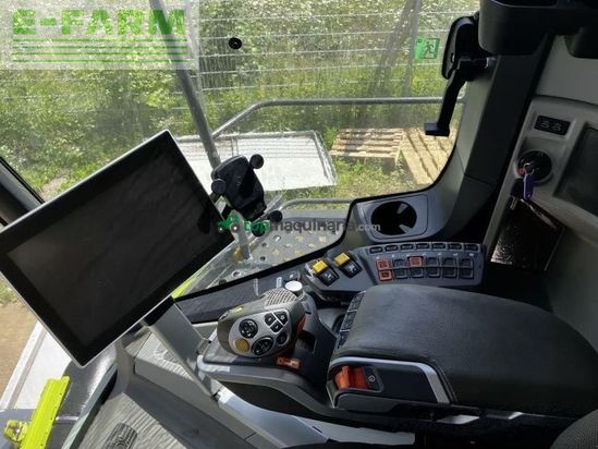 Cosechadora de Cereal - Claas - trion 740 tt mit v 770