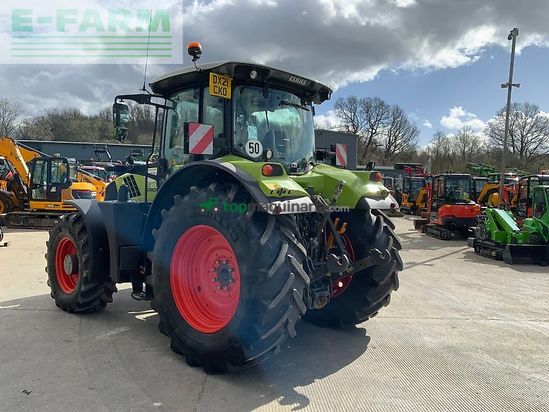 Tractor agrícola - Claas - 650 arion tractor (st26239)