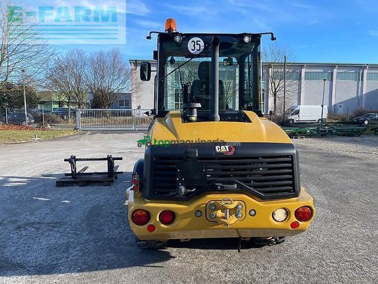 Minicargadora - Caterpillar - 907m