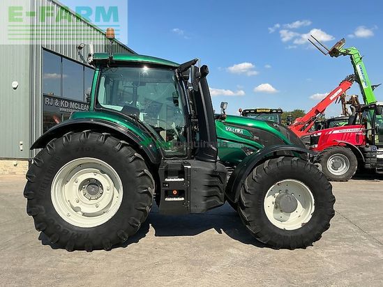 Tractor agrícola - Valtra - t254 versu tractor (st26250)