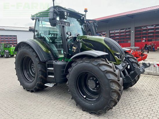Tractor agrícola - Valtra - n155 d mit rüfa u. fk