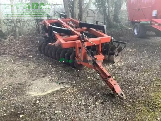 Combinado de siembra - Gregoire Besson - sdx666