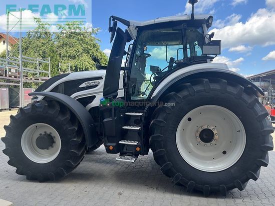 Tractor agrícola - Valtra - q 305 mit rüfa