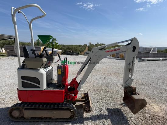 Miniexcavadora Takeuchi TB210