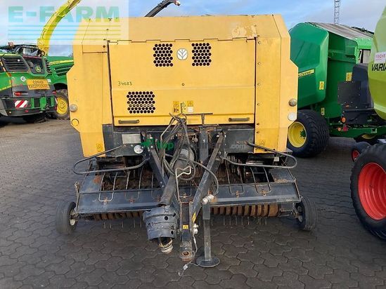 Empacadora gigant - New Holland - br 7060 crop cutter