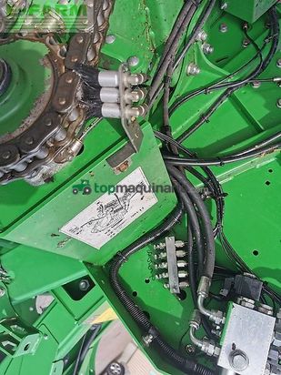 Empacadora gigant - John Deere - v461m
