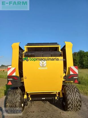 Empacadora gigant - New Holland - pro belt 165