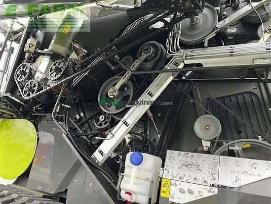 Cosechadora de Cereal - Claas - trion 750 terra trac tt