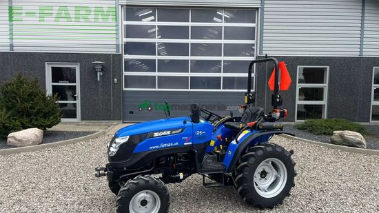 Tractor agrícola - Solis - s26 6+2 med brede traktordæk