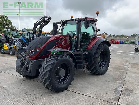 Tractor agrícola - Valtra - t174 versu unlimited tractor (st26322)