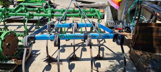 Cultivador - Cultivador 7 brazos