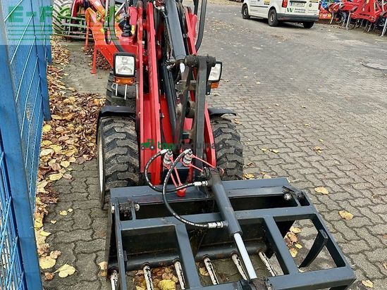 Minicargadora - Schaffer - 2028