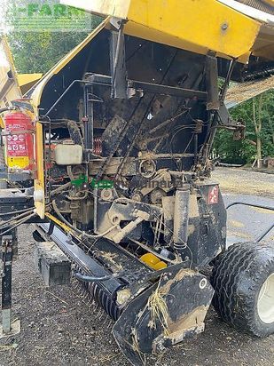 Empacadora gigant - New Holland - br 750 a