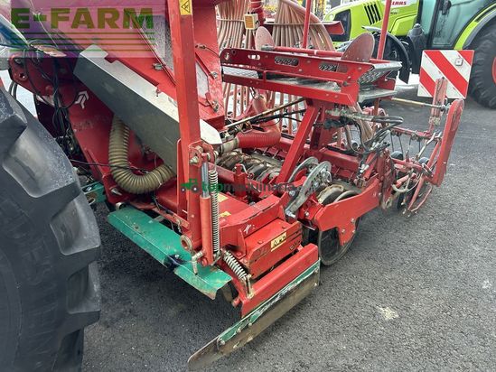 Combinado de siembra - Kverneland - ngh 301 mit i-drill pro