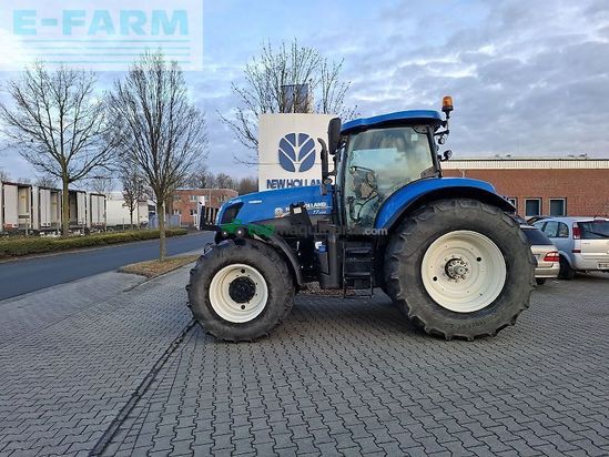Tractor agrícola - New Holland - t7.220 ac