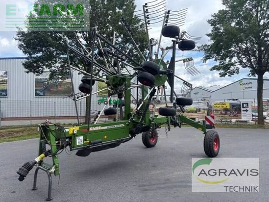 Rastrillo - Fendt - former 8055 pro