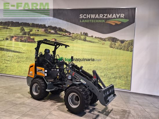 Minicargadora - Giant - g2500 x-tra hd