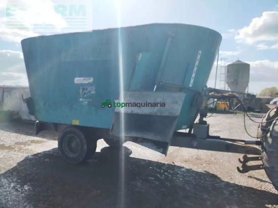 Remolqu esparcidor -  - power