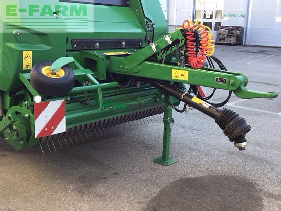 Empacadora gigant - John Deere - V461M