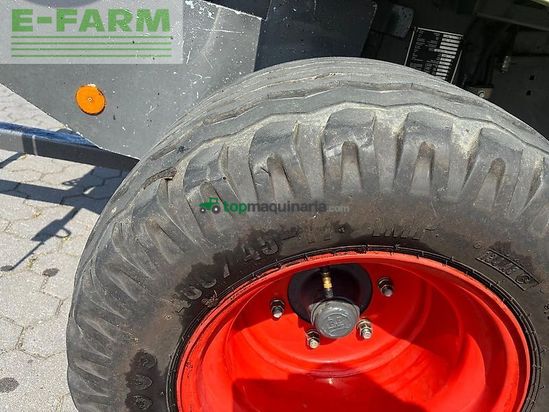Empacadora gigant - Claas - rollant 340 r