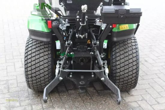 Tractor agrícola - John Deere - 1026r