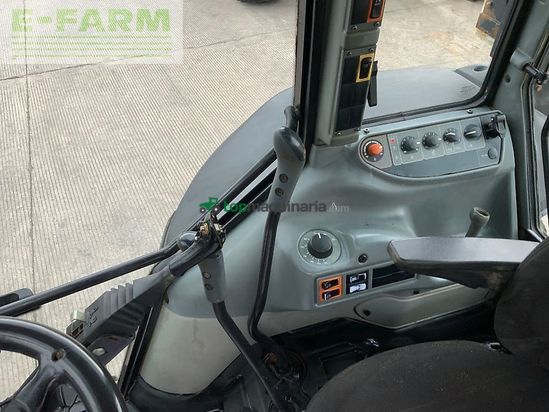 Tractor agrícola - Valtra - a93 tractor (st24382)