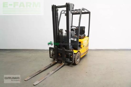 Elevadora - Jungheinrich - efg-df12,5