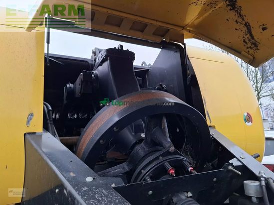 Empacadora gigant - New Holland - bb 9070 / bb9070