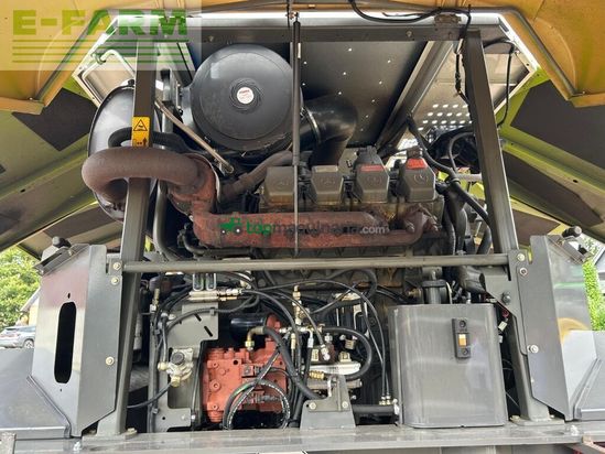 Cosechadora de Cereal - Claas - jaguar 890 mit kemper 360 und pu