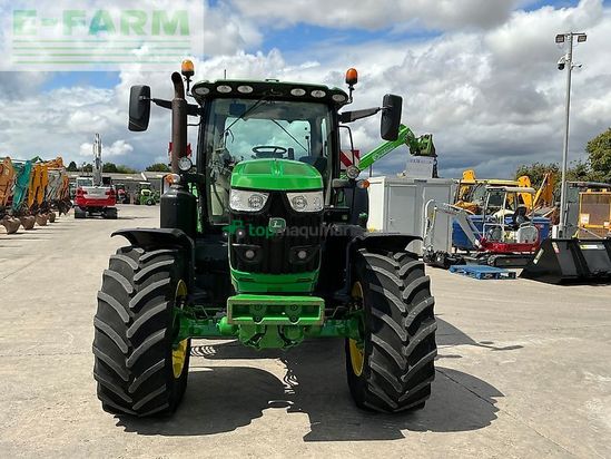 Tractor agrícola - John Deere - 6215r premium edition tractor (st26328)