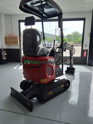 MINIEXCAVADORA 1.2T MOTOR KUBOTA 3 CILINDROS