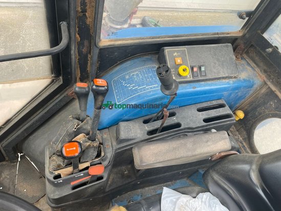 Tractor agrícola - New Holland - TS90 + PALA