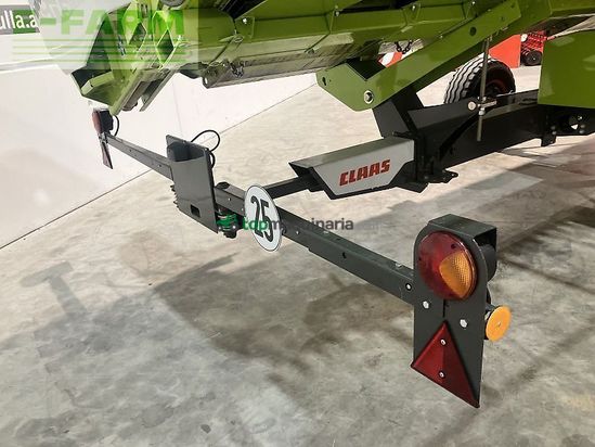 Cabezal - Claas - v 620 mit wagen