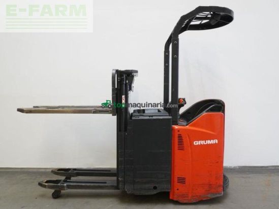 Elevadora - Linde - d 14 sp 133