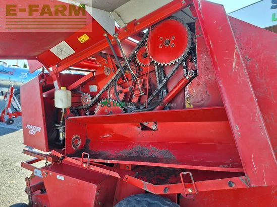 Empacadora gigant - Welger - rp 200