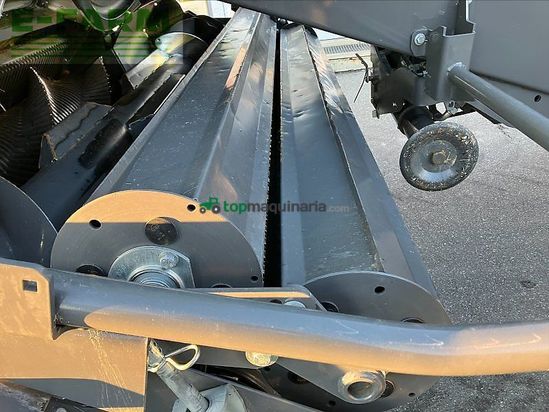 Empacadora gigant - Claas - quadrant 5200 fc